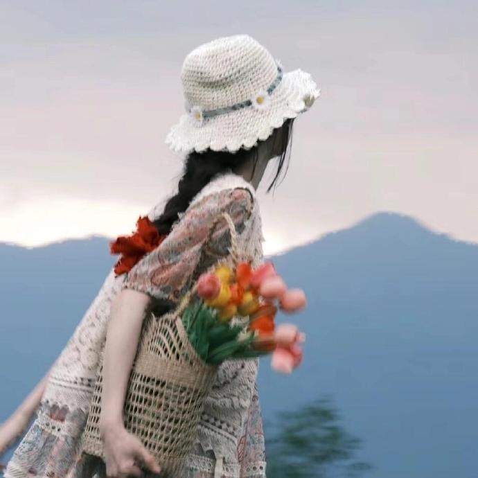 六月很干净很有气质的一句话，发朋友圈人人点赞！