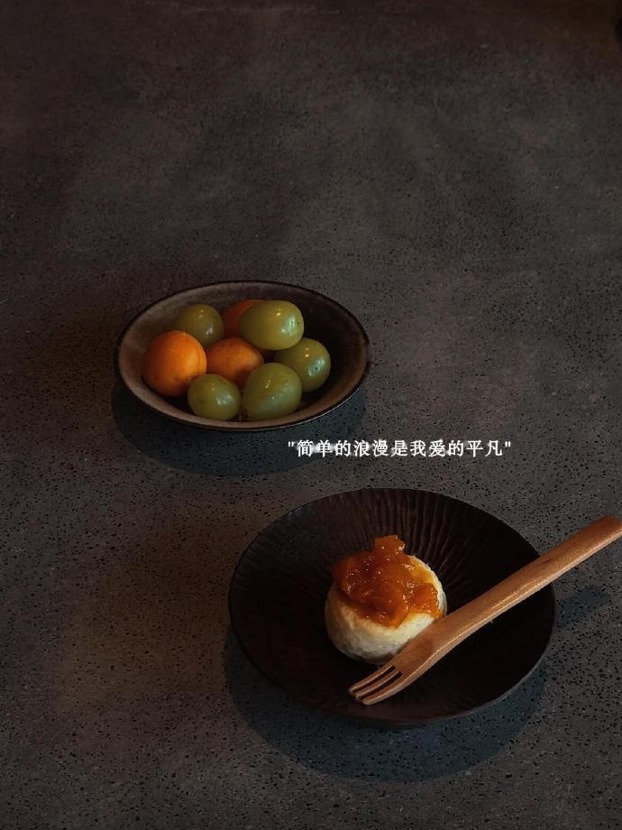 2025抒写心情的简短句子,文艺个性,独一无二!
